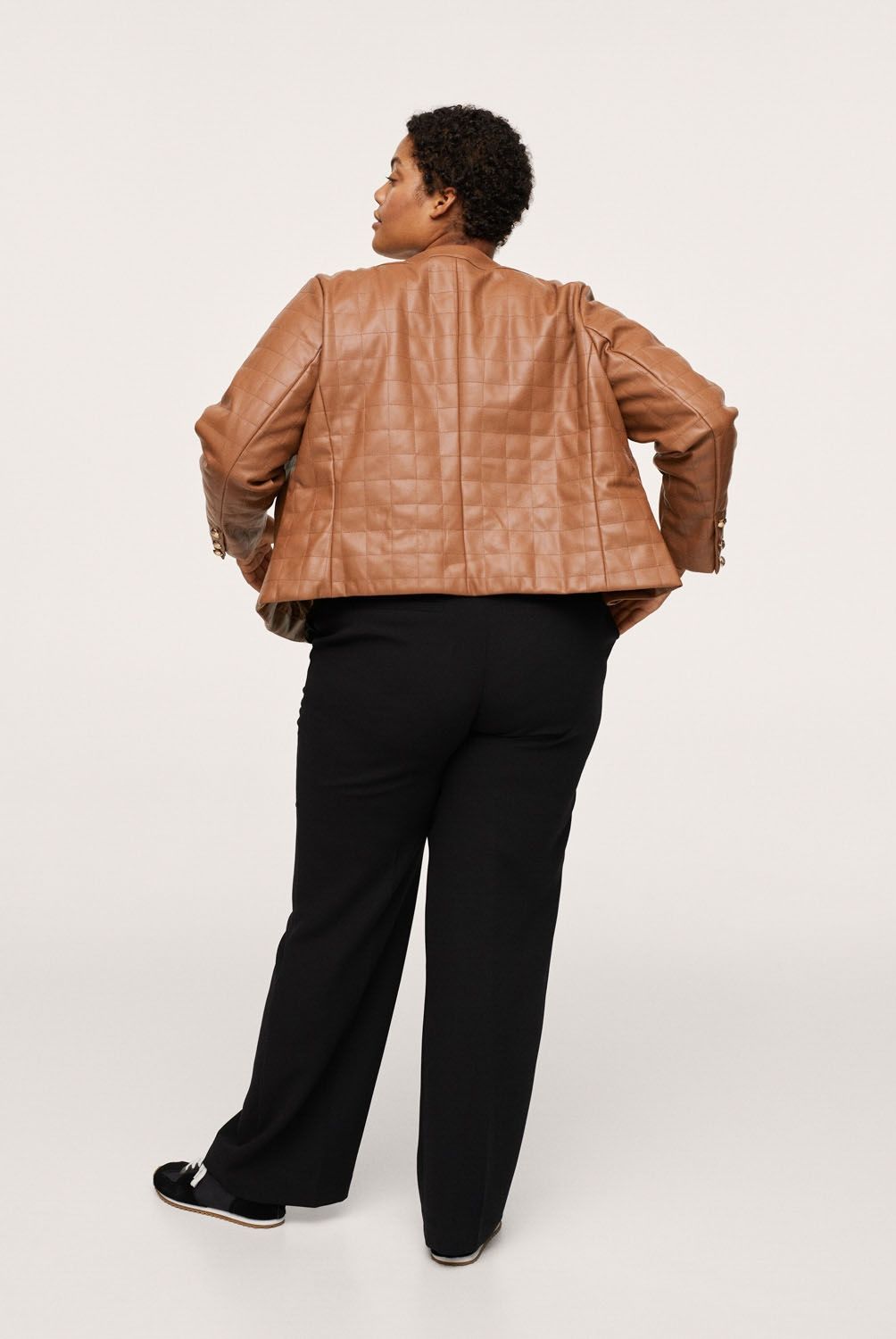 MANGO - Chaqueta Textura Botones Quilting Mujer