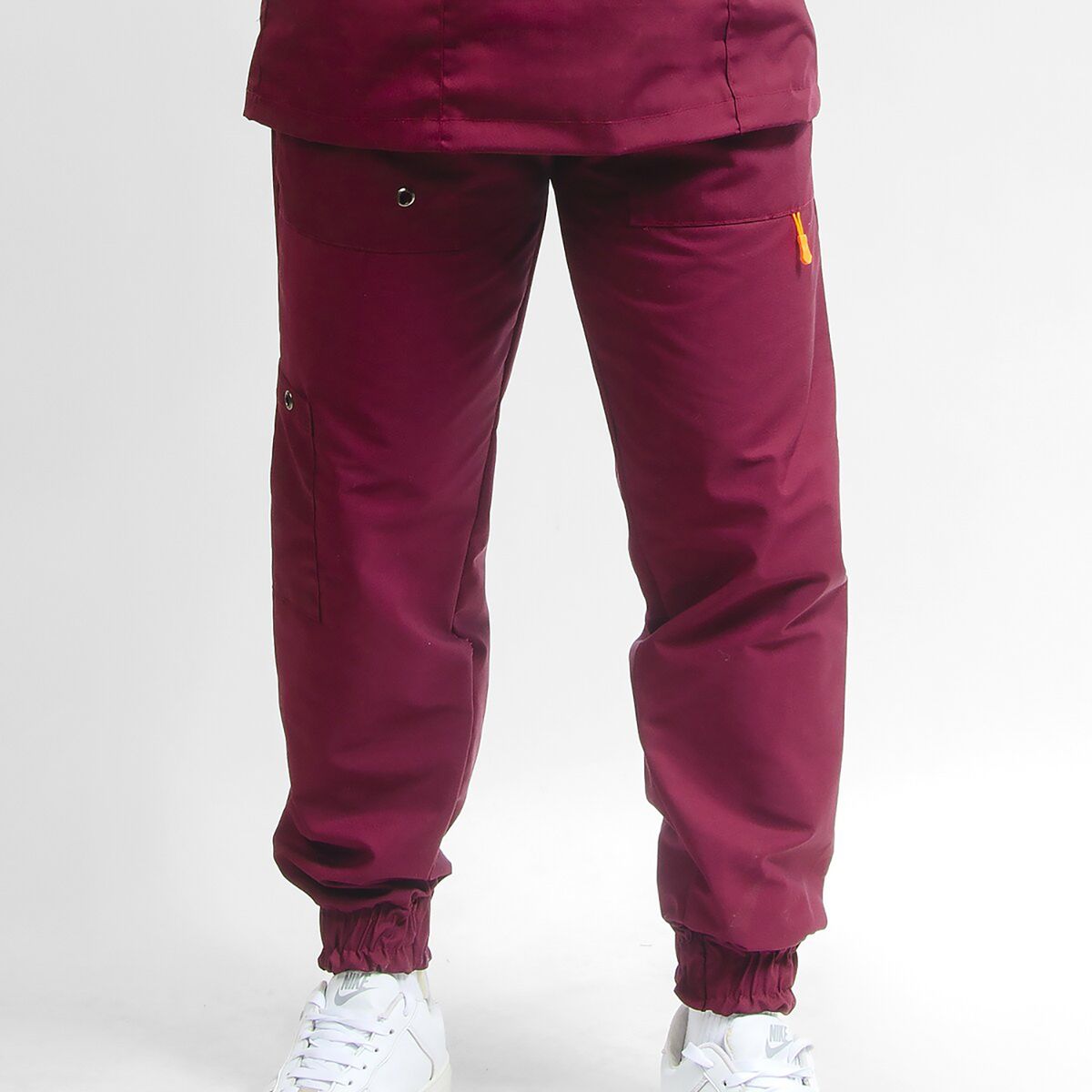LEMN - Uniforme Clinico Burdeo Anti Fluidos