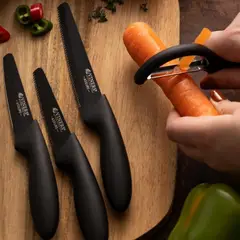 VINERS - Set 3 Cuchillos y Pelador Assure