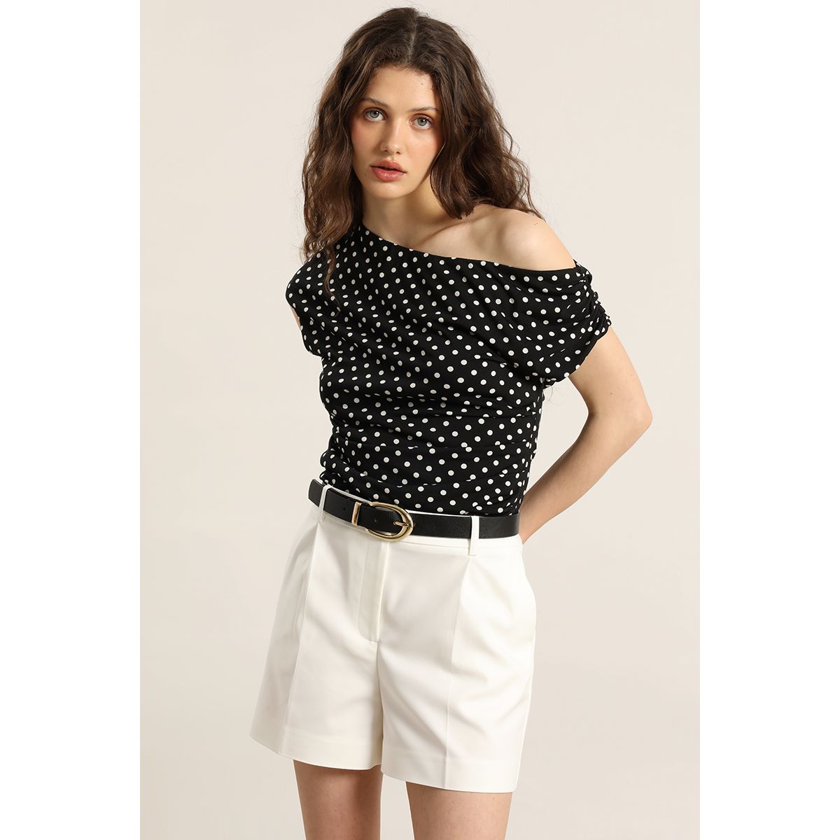 LIOLA Short basico, crudo Liola ⚡𝗖𝘆𝗯𝗲𝗿 | Falabella Chile