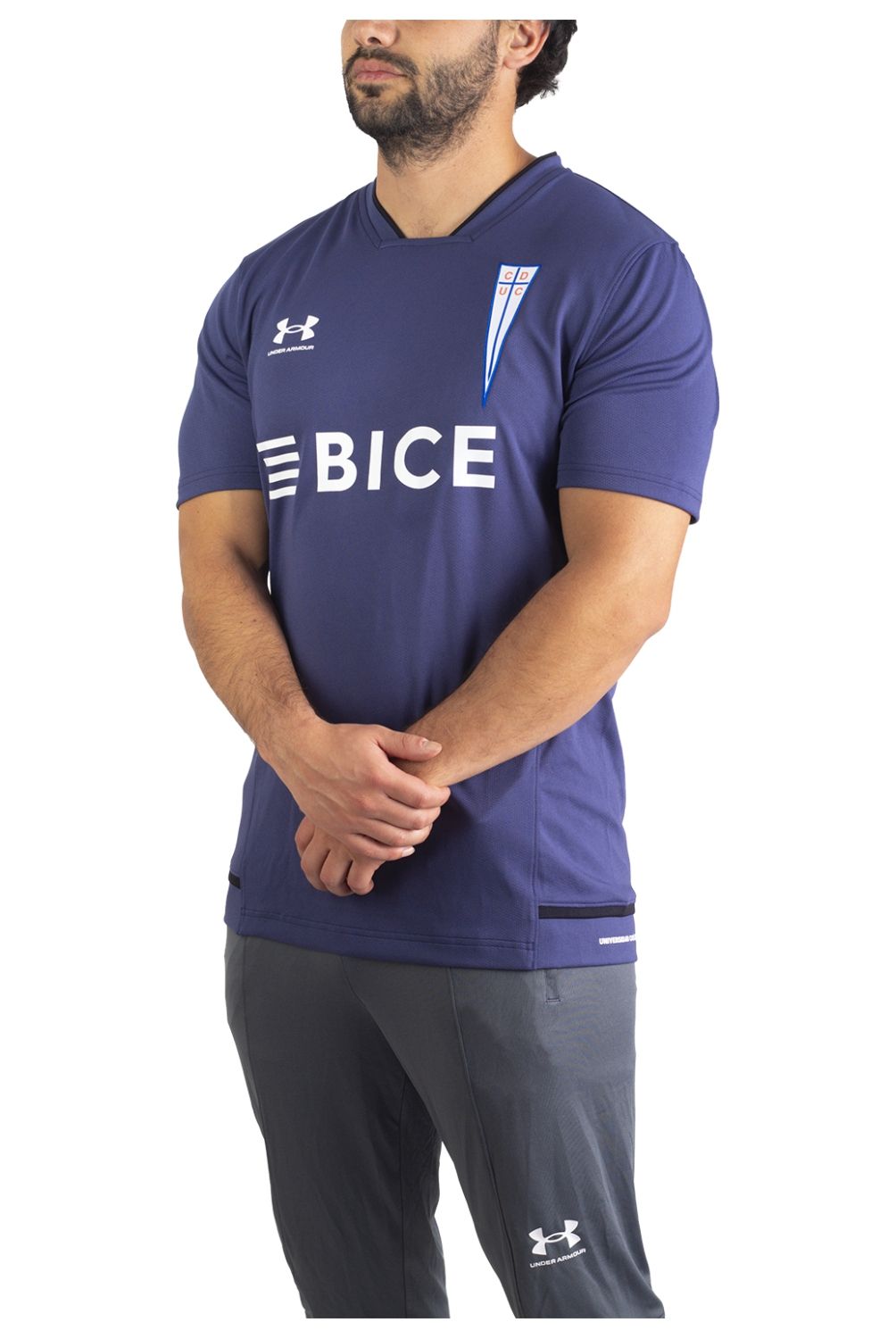 UNDER ARMOUR - Camiseta Entrenamiento Universidad Católica