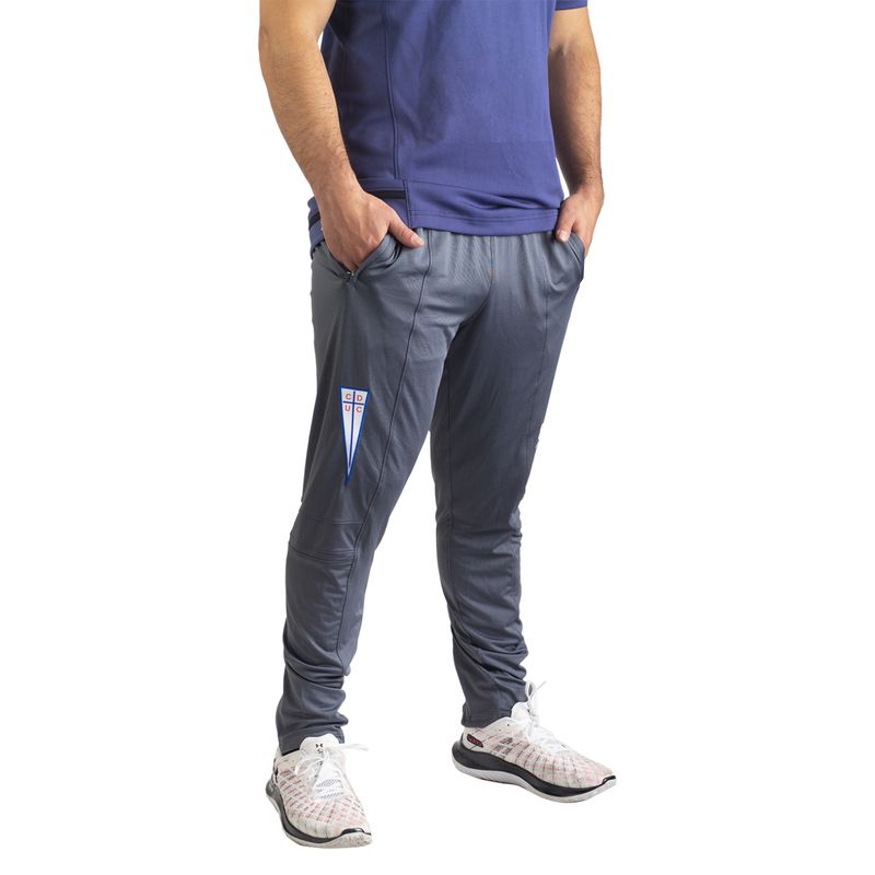 UNDER ARMOUR - Pantalón de Buzo Universidad Católica