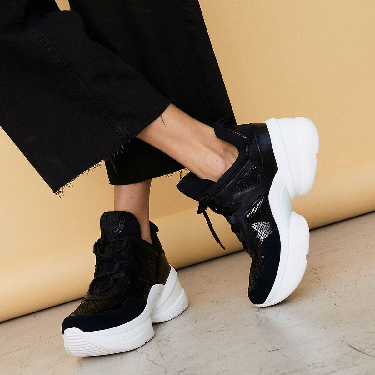 MICHAEL KORS - Zapatilla Urbana Mujer Negro  Michael Kors