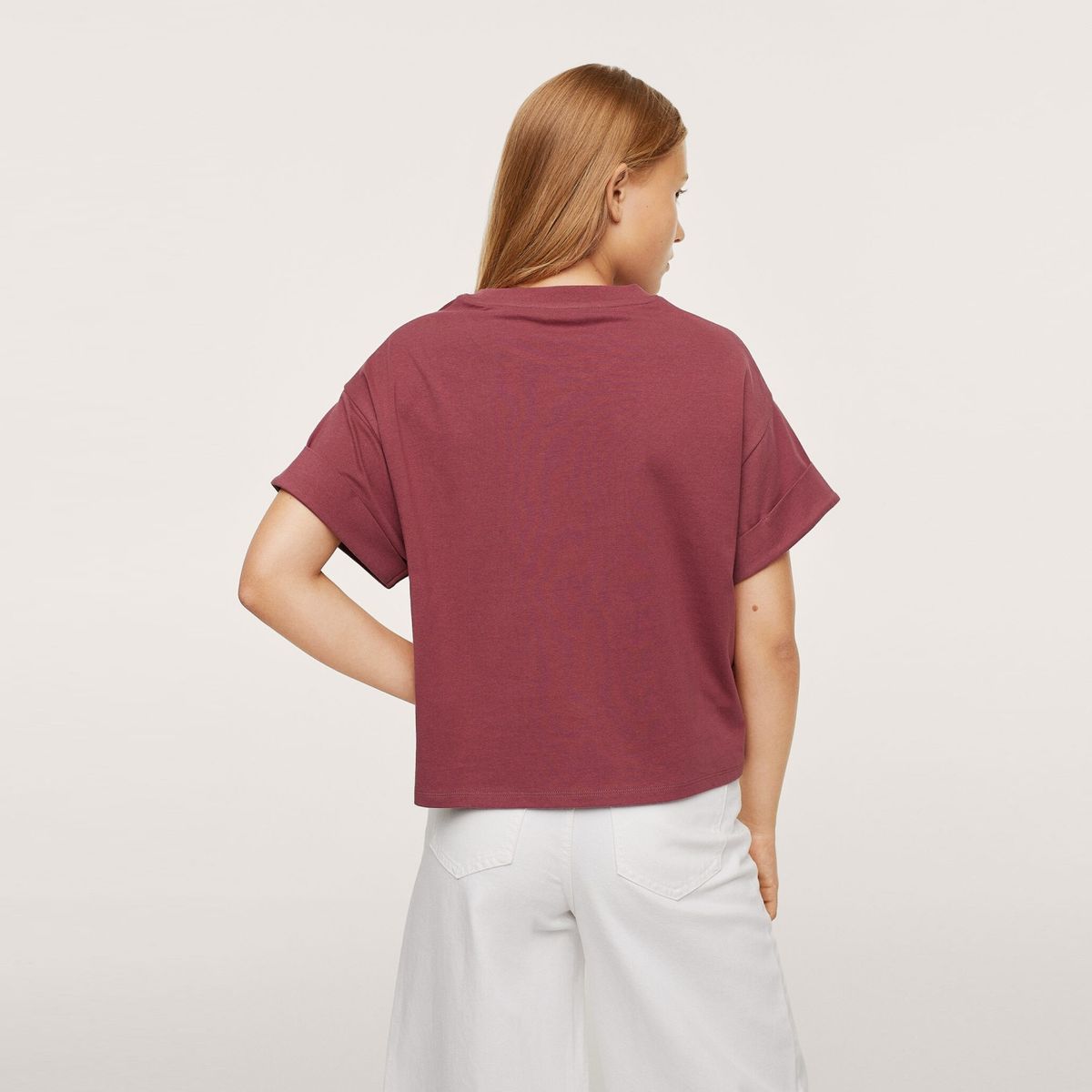 MANGO TEEN - Polera Manga Corta Mensaje Bordado Niña