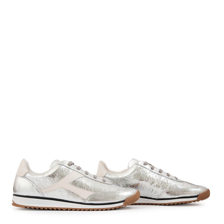 Zapatilla mila cuero plateado