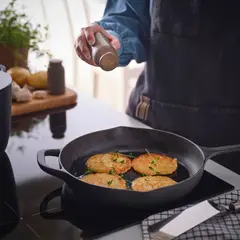 IKEA - Salero y pimentero BRUGDHAJ, set de 2, café, 9 cm