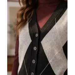 ACCESORIA - Chaleco Tejido Mujer Sin Mangas Diseño Rombos Cuello V