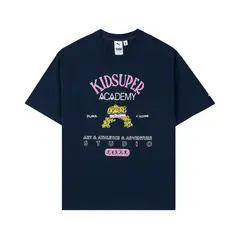 PLUMA - Polera Kidsuper Graphic