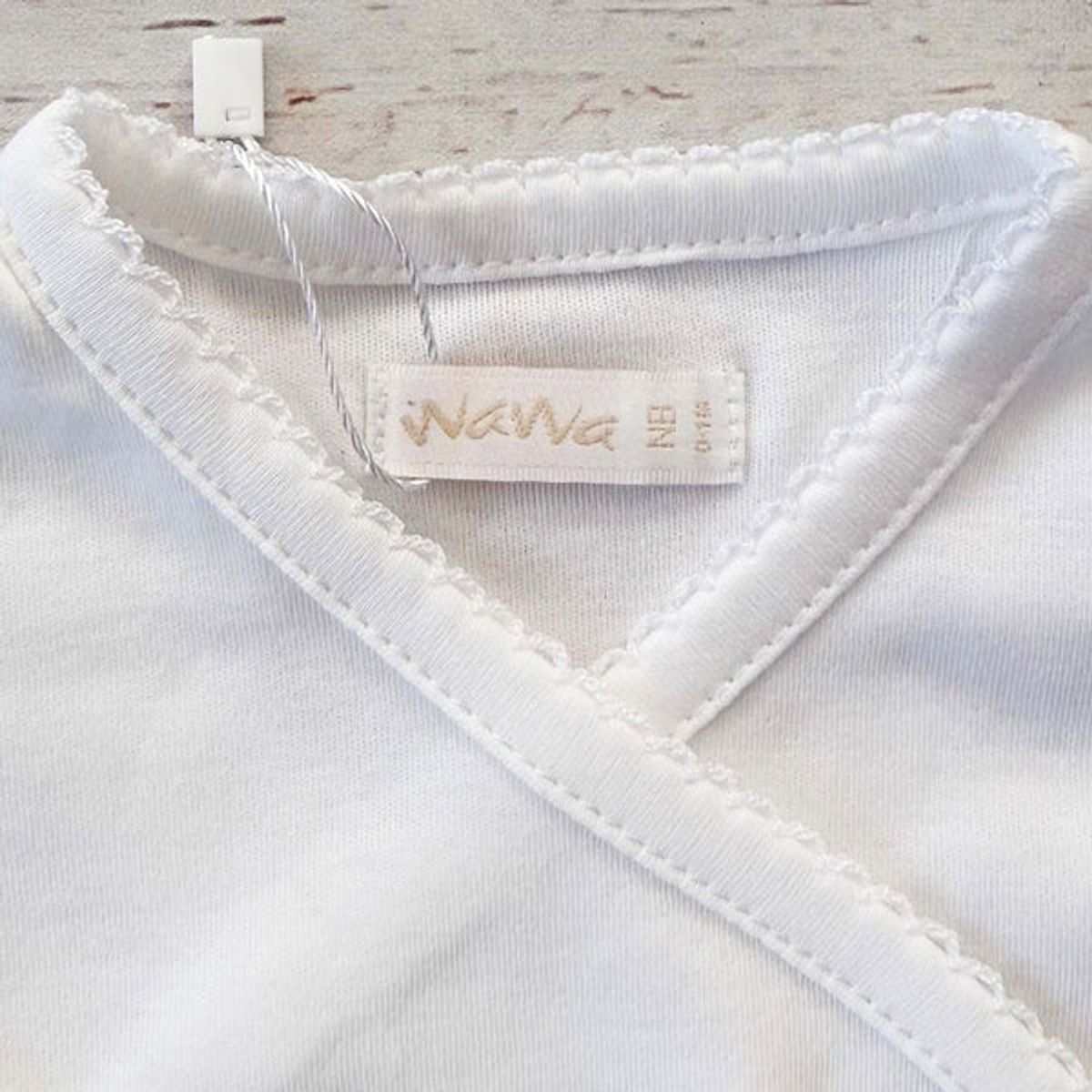 WAWA BABY DESIGN - Chambrita Blanca Algodón Pima para Bebé