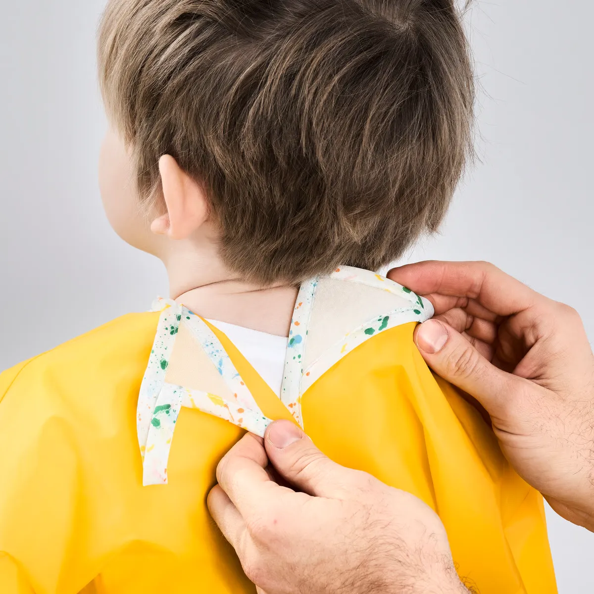 IKEA - MÅLA NN delantal infantil amarillo