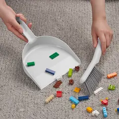 IKEA - PEPPRIG pala+escoba gris