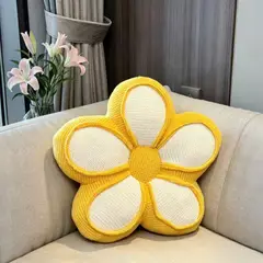 GENERICO - Cojin Decorativo En Forma De Flor Con Cinco Petalos En Tonos Blanco/Amarillo