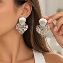 ACCESORIA - Aros Corazón Xl Diseño Calado