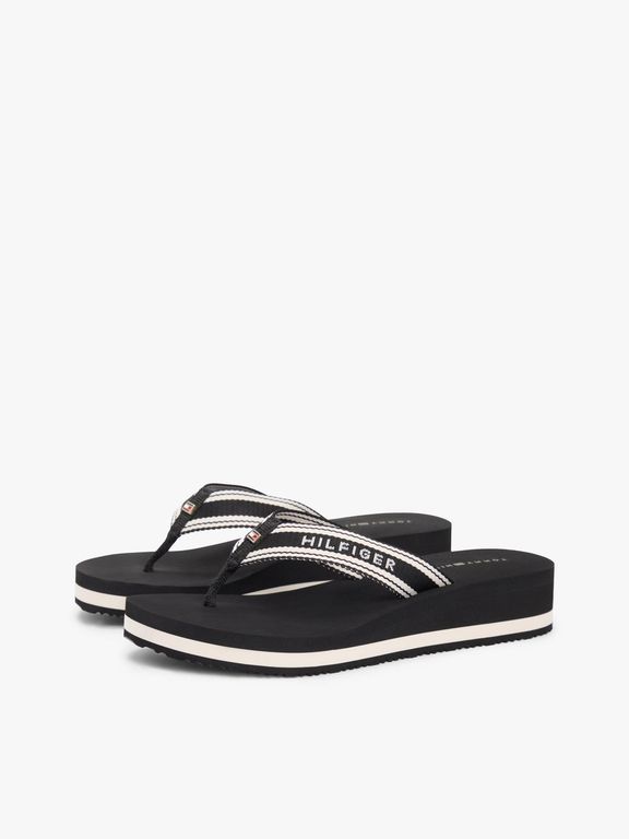 Sandalias De Cuña Con Tira Trenzada Negro