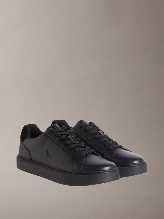 Zapatillas Urbanas Classic en Cuero Negro