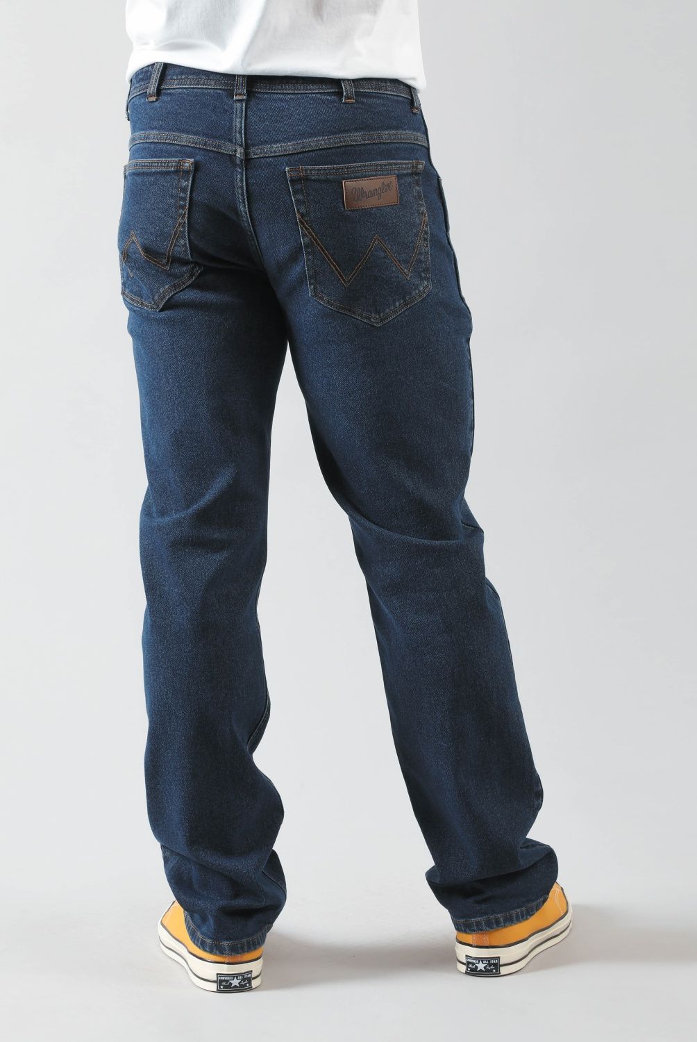 Jean Cinq Poches Jean Wrangler Authentics Homme - Coupe Regular Fit Classique Et Durable Stretch Jeans