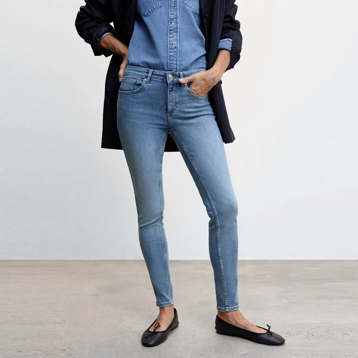 MANGO - Jeans Skinny Pushup Tiro Bajo Mujer Mango