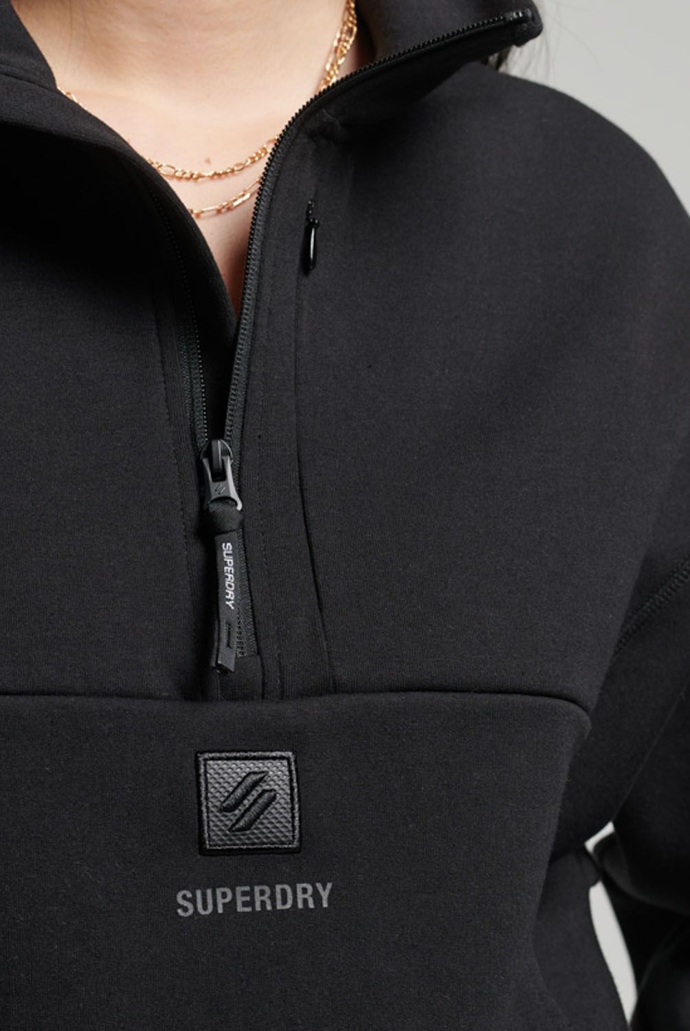 SUPERDRY - Superdry Polerón Tech Con Media Cremallera Y Manga Murciélago Mujer