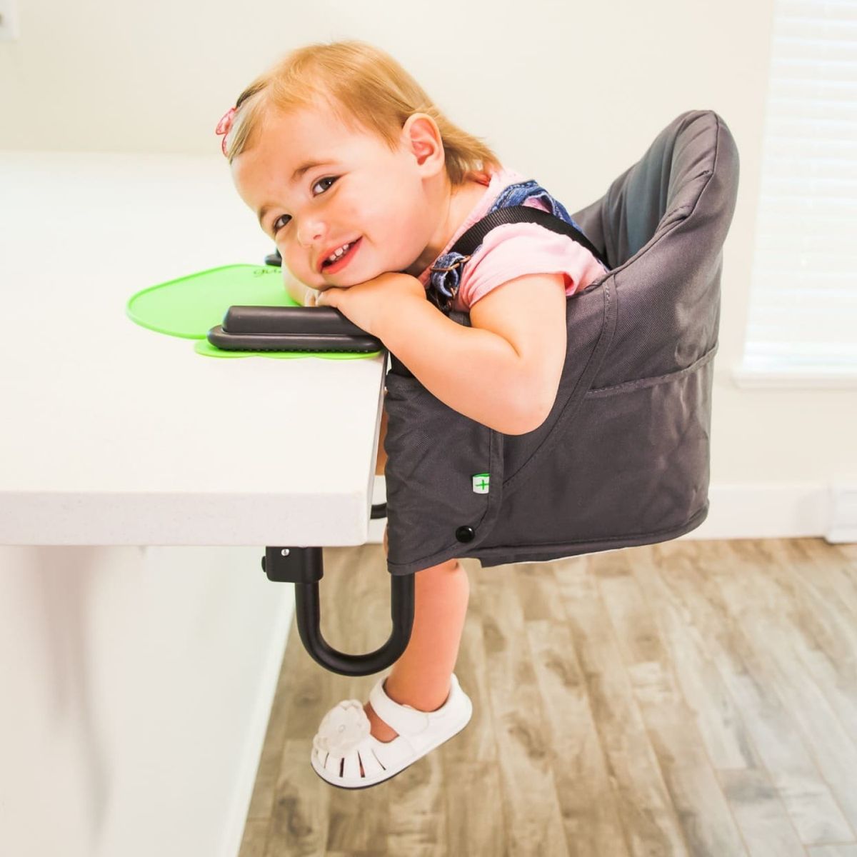 GUZZIE GUSS - Silla de Comer Portátil Perch Guzzie Guss