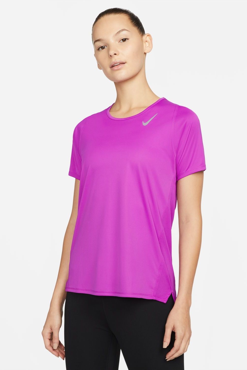 NIKE - Sports t-shirts running mujer