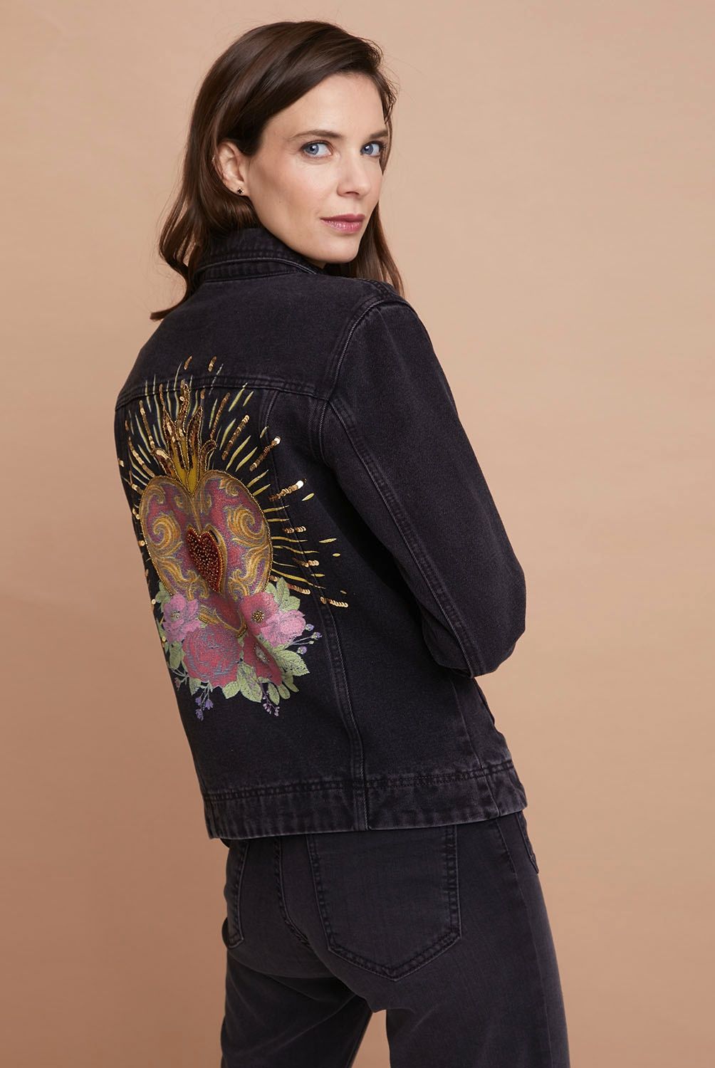 APOLOGY - Chaqueta Mujer Bordada Corazón Fundación Nuestros Hijos Cecilia Bolocco para Apology