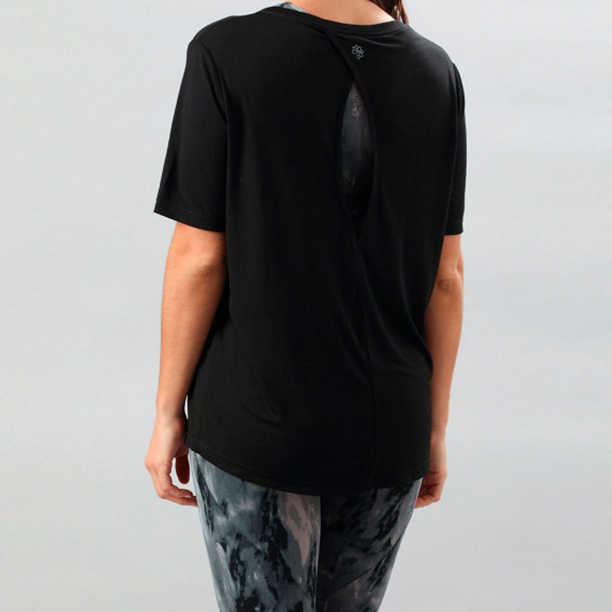 FLORES - Polera Deportiva Mujer Flores