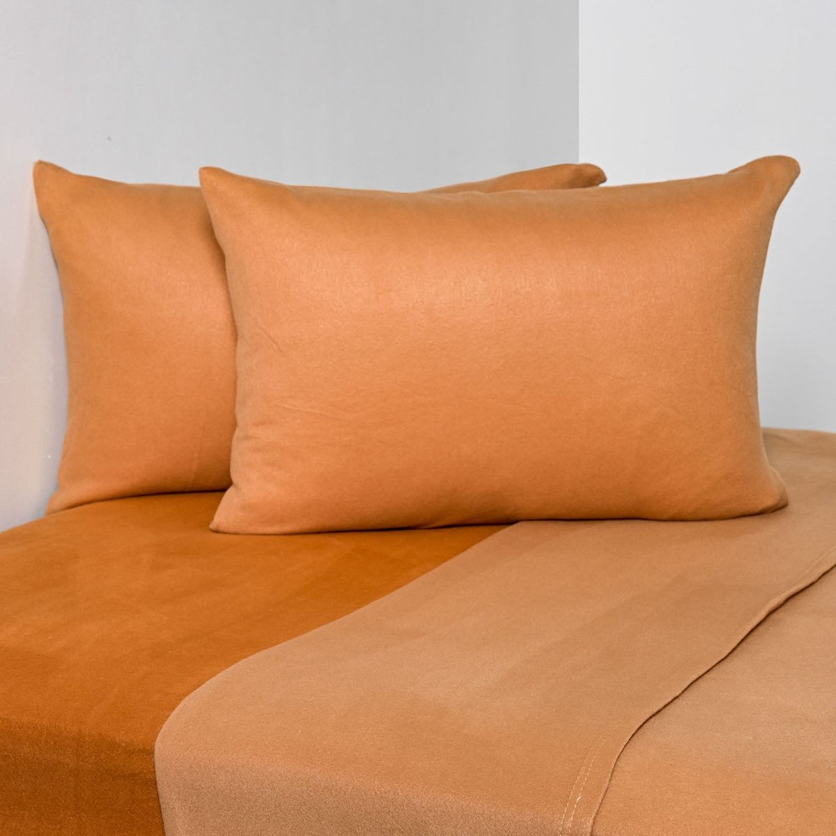 AMERICAN FAMILY - Juego De Sábanas Poliéster Lisa Tostado American Family