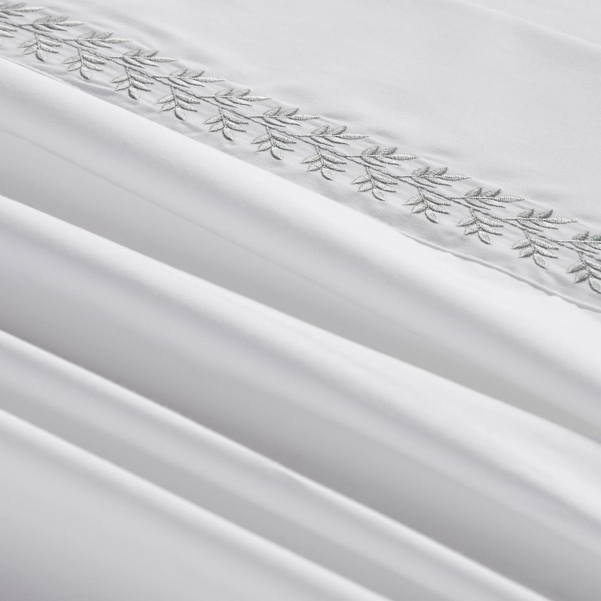 ROSEN - Sábana 220 Hilos Polycotton Bordada Rosen