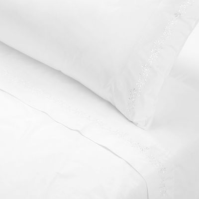 Imagen 2 del producto Juego de Sábanas 220 Hilos Bordada Botánica