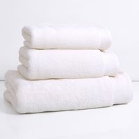 Toalla De Baño Lisa 700 G