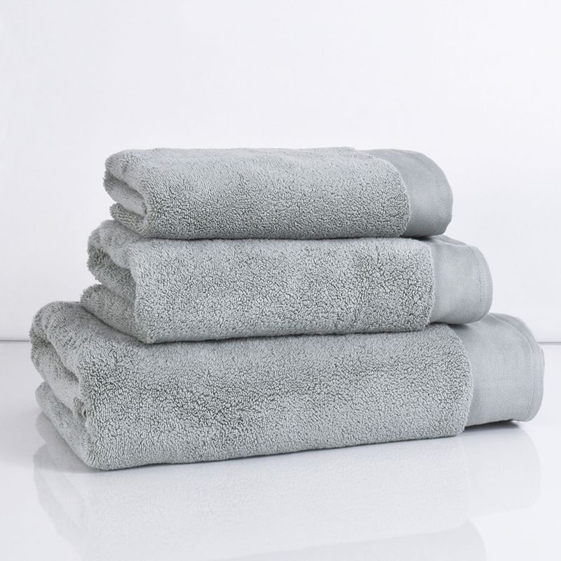 FABRICS - Toalla de Baño Lisa 700g Fabrics