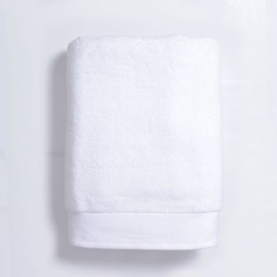 Imagen 2 del producto Toalla De Baño Lisa 700 G