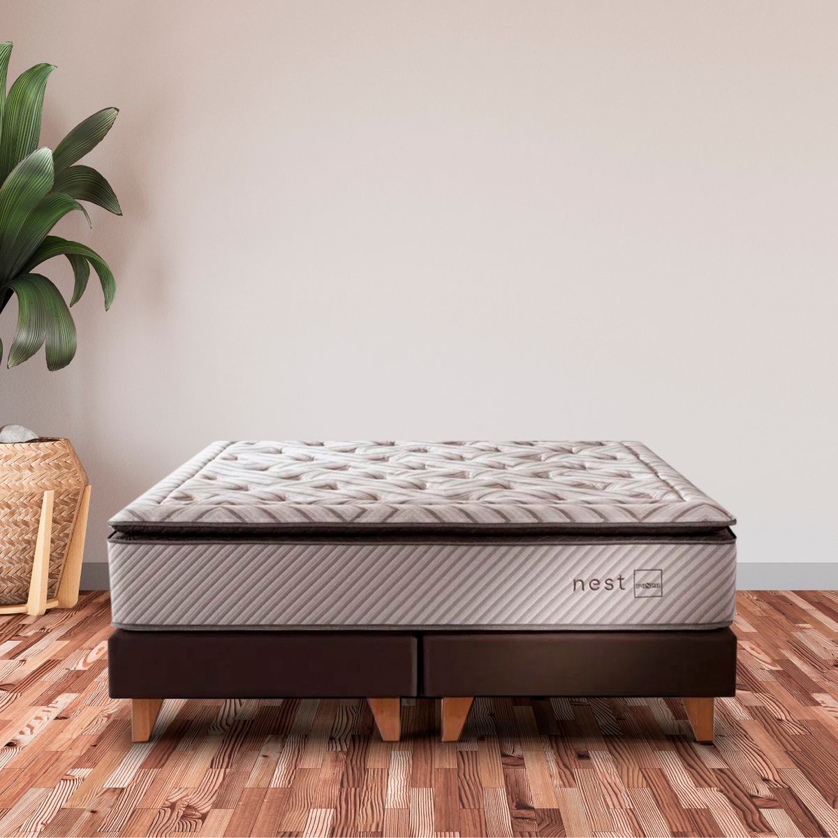 ROSEN - Cama Europea Nest King x 2.00mt Base Dividida + Respaldo + 2 Veladores Rosen