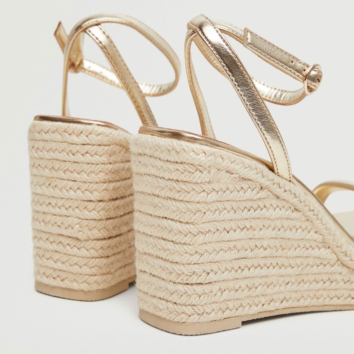 MANGO - Mango Sandalia Mujer Dorada