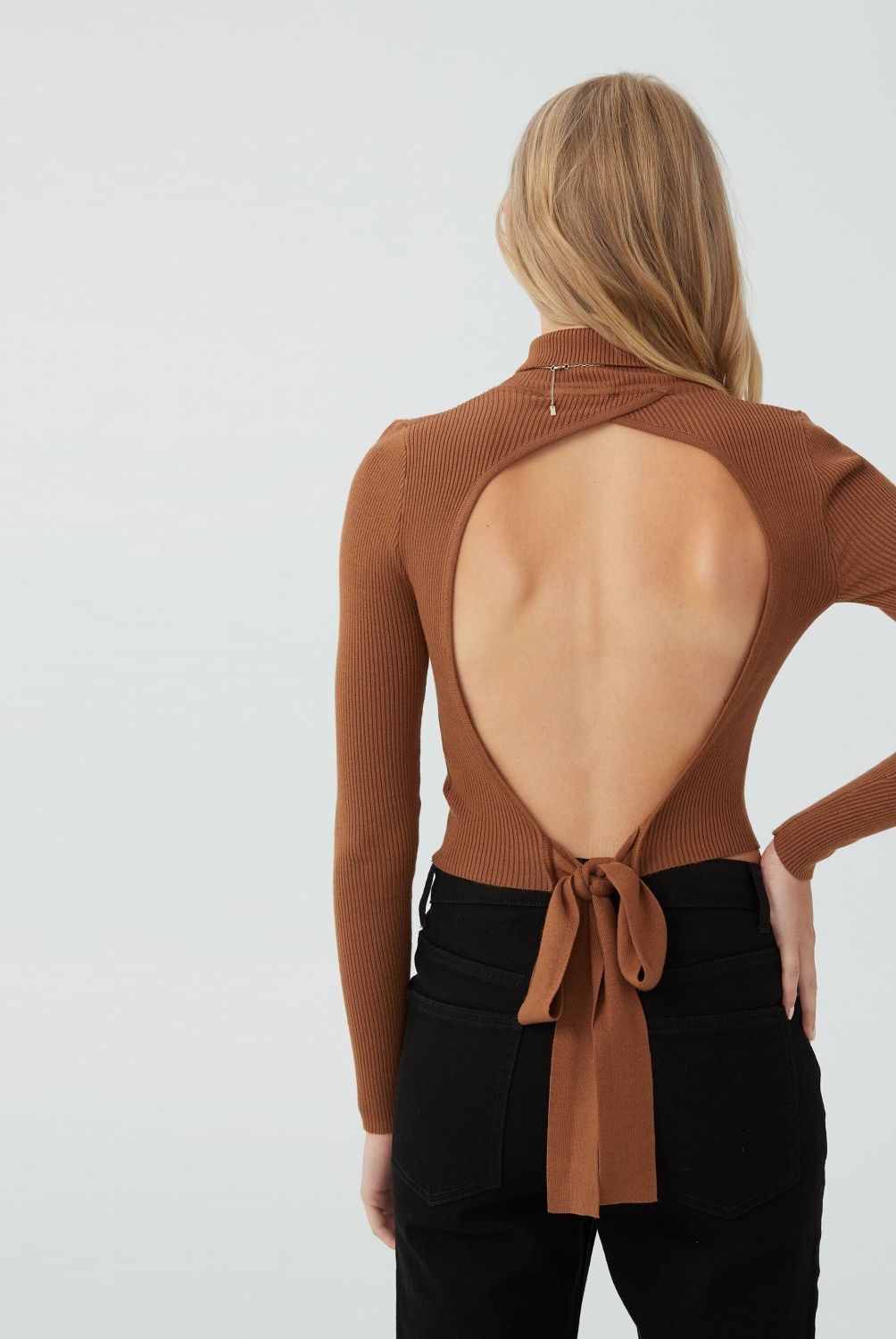 COTTON ON - Cotton On Polera Cuello Alto Mujer