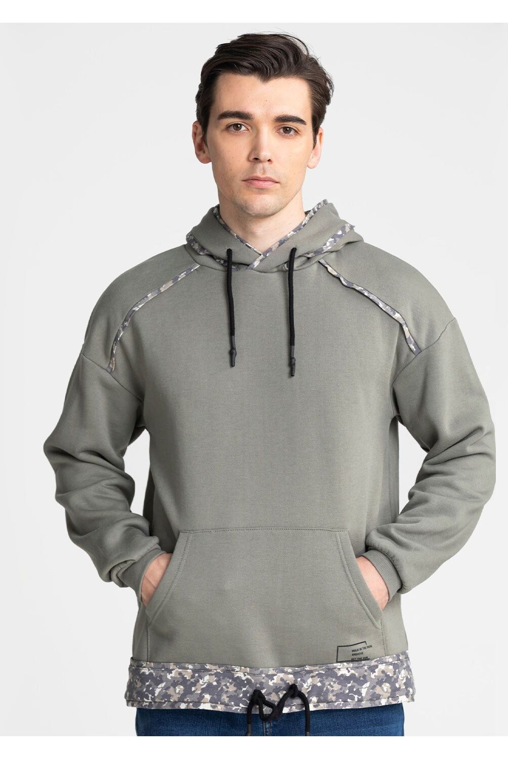 FASHION'S PARK - Poleron Hombre Print Militar.