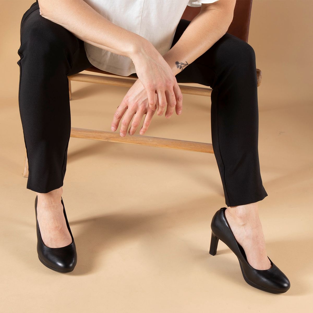 CLARKS - Zapato Formal Mujer Cuero Negro Clarks