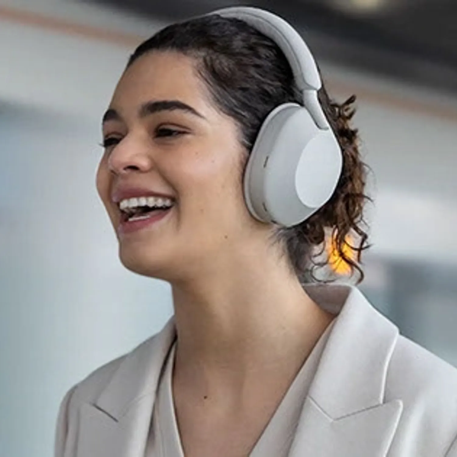 SONY Audífono Inalambricos Sony con Cancelación de Ruido WH