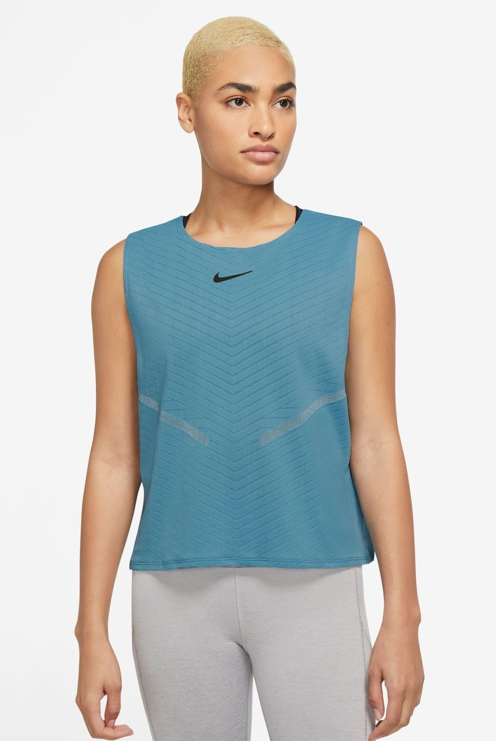 NIKE - Nike Polera Sin Mangas Running Mujer