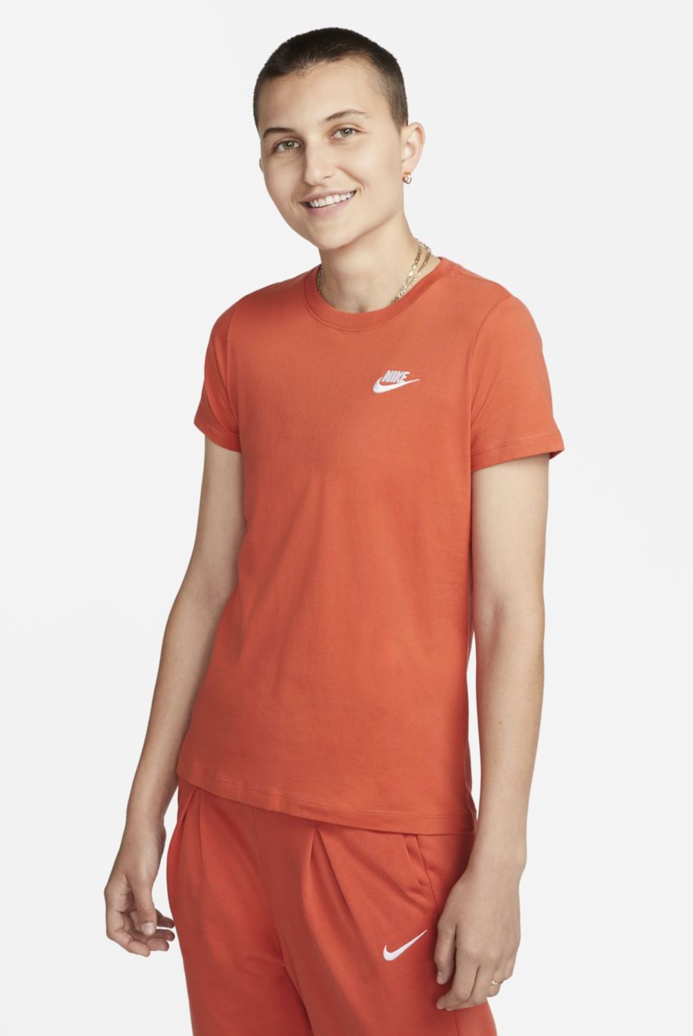 NIKE - Sports T-Shirts Mujer