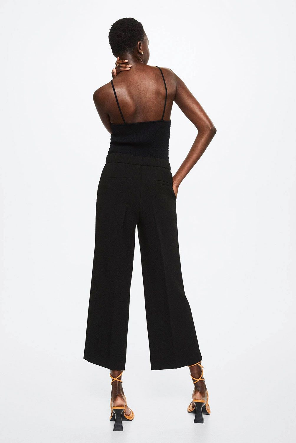 MANGO - Mango Pantalón Crop Botones Dorado Mujer