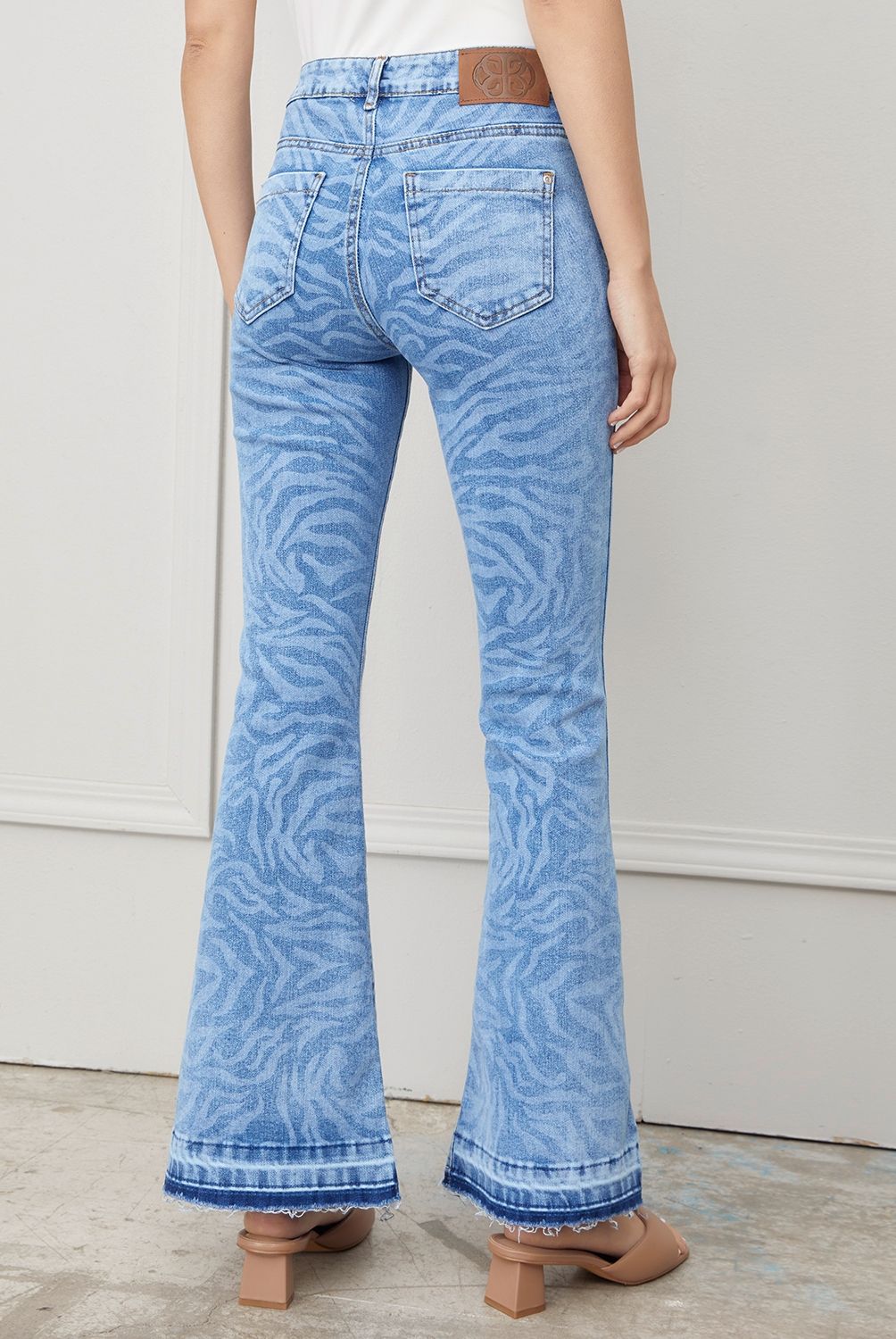 APOLOGY - Jeans Flare Tiro Alto Mujer Cecilia Bolocco para Apology