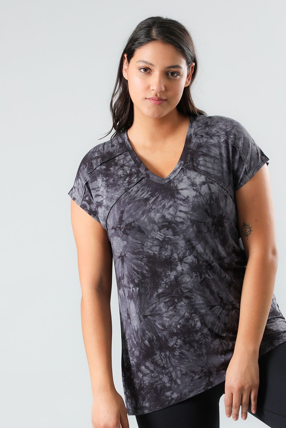 FLORES - Polera Oversize Manga Corta Mujer Flores