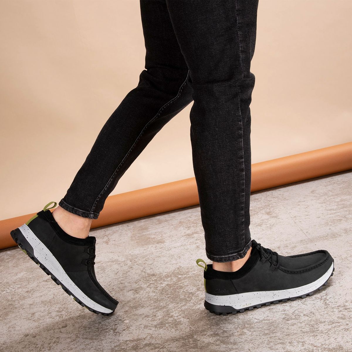 CLARKS - Zapatilla Urbana Hombre Negra Clarks