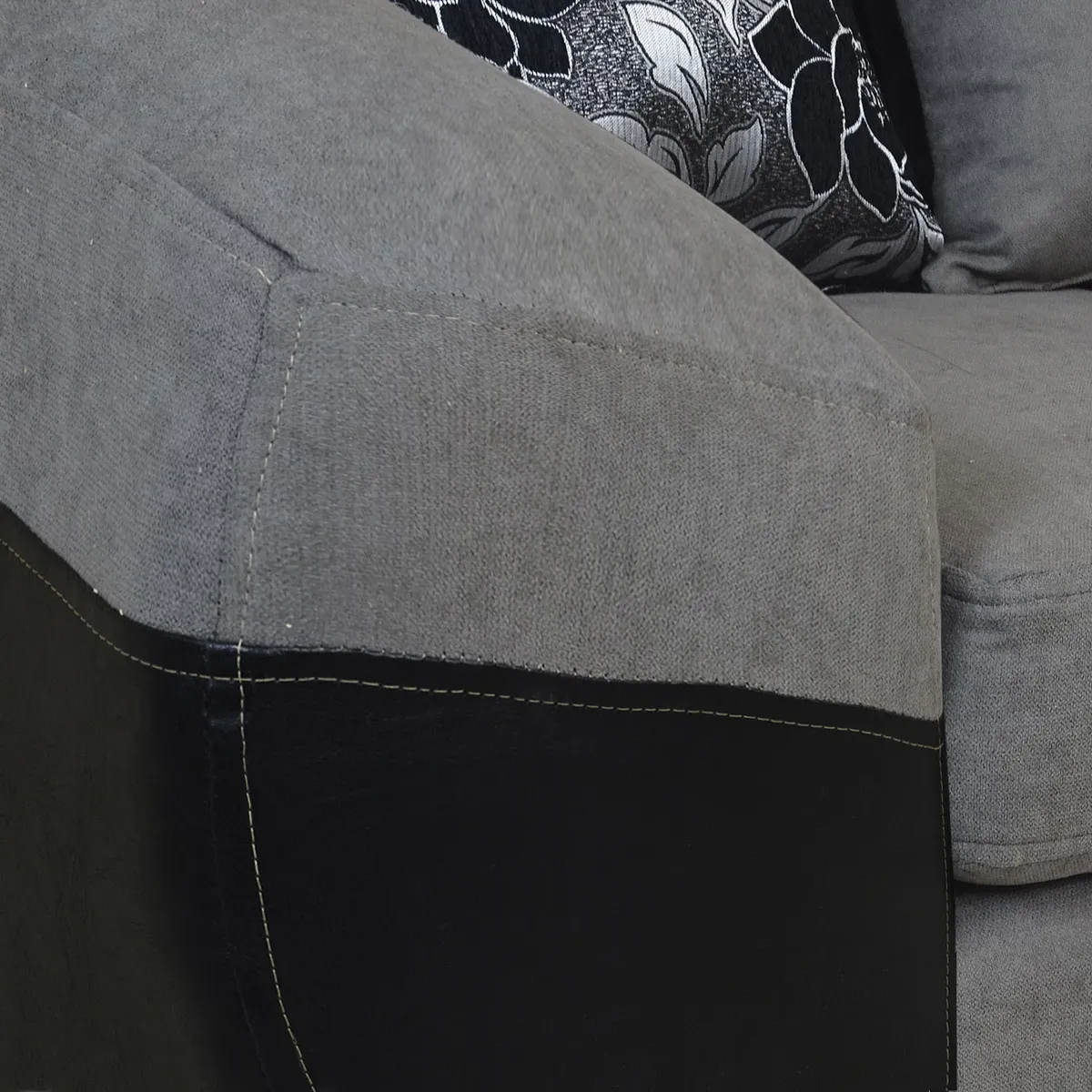 COMERCIALIZADORA ELEGANT DETAIL - Sofá Seccional Houston Tela / Pu Comercializadora Elegant Detail