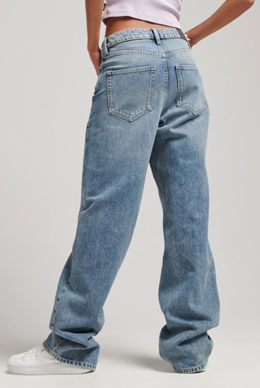 SUPERDRY - Superdry Jeans Streight Tiro Medio Mujer
