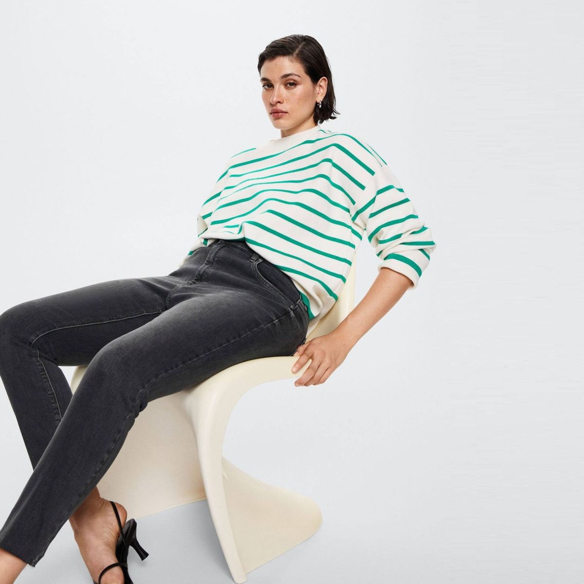 MANGO - Jeans Isa Tiro Medio Mujer Mango