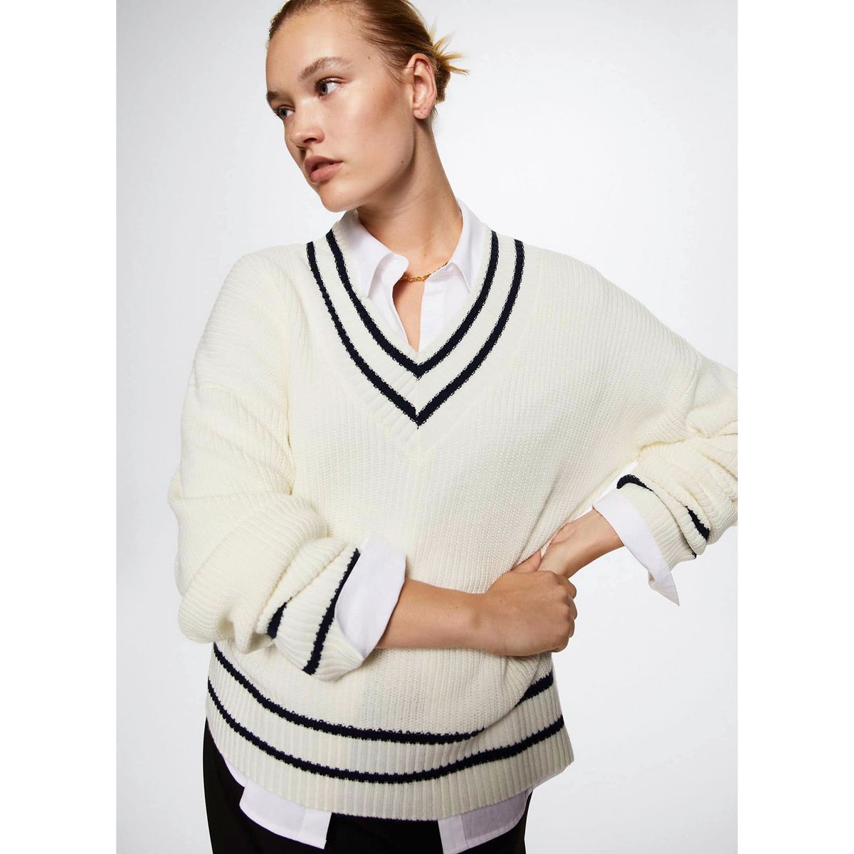 MANGO - Sweater Oversize Escote V College Mujer Mango