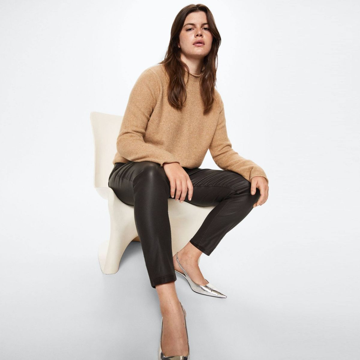 MANGO - Jeans Isa Tiro Medio Mujer Mango