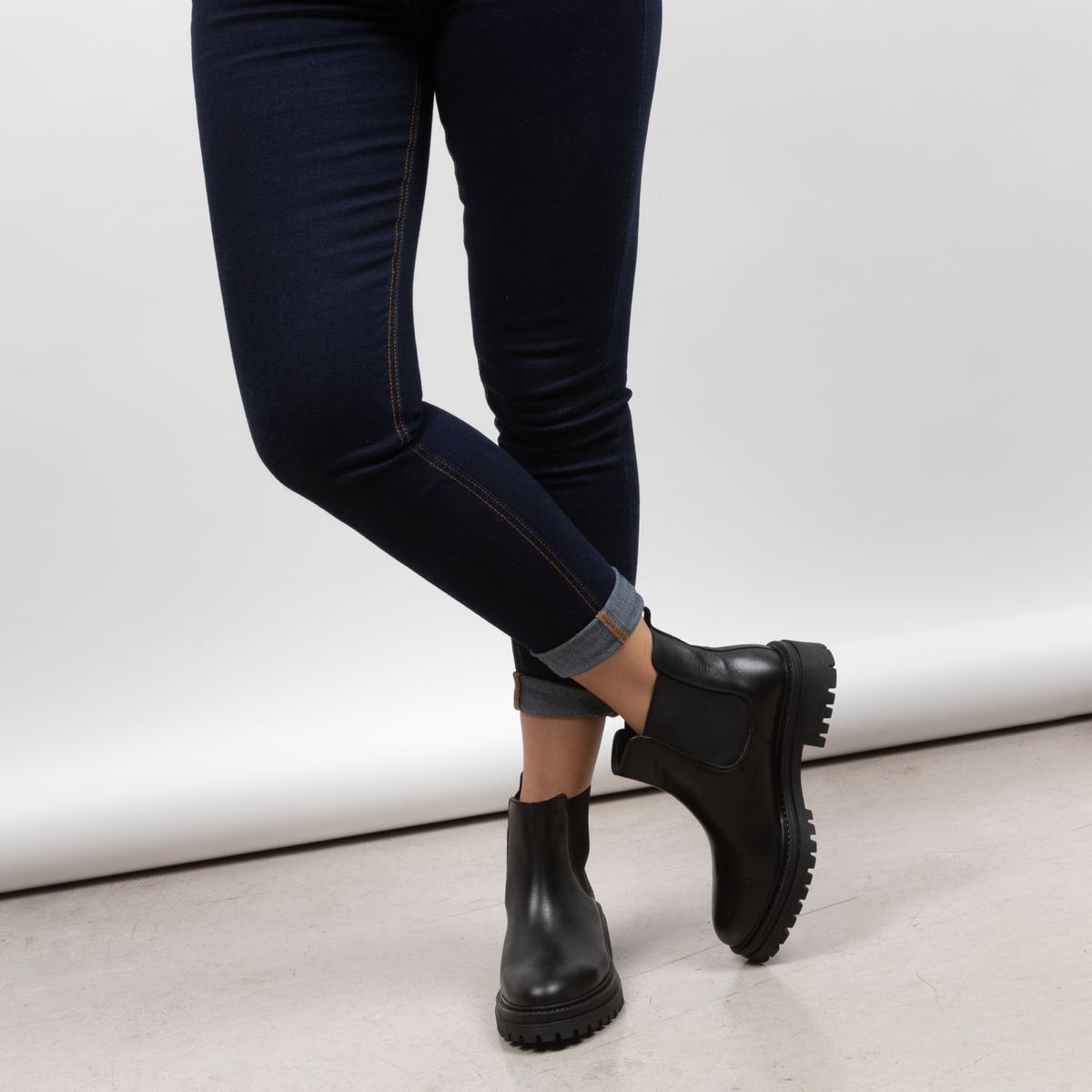 GEOX - Botín Mujer Cuero Negro Geox